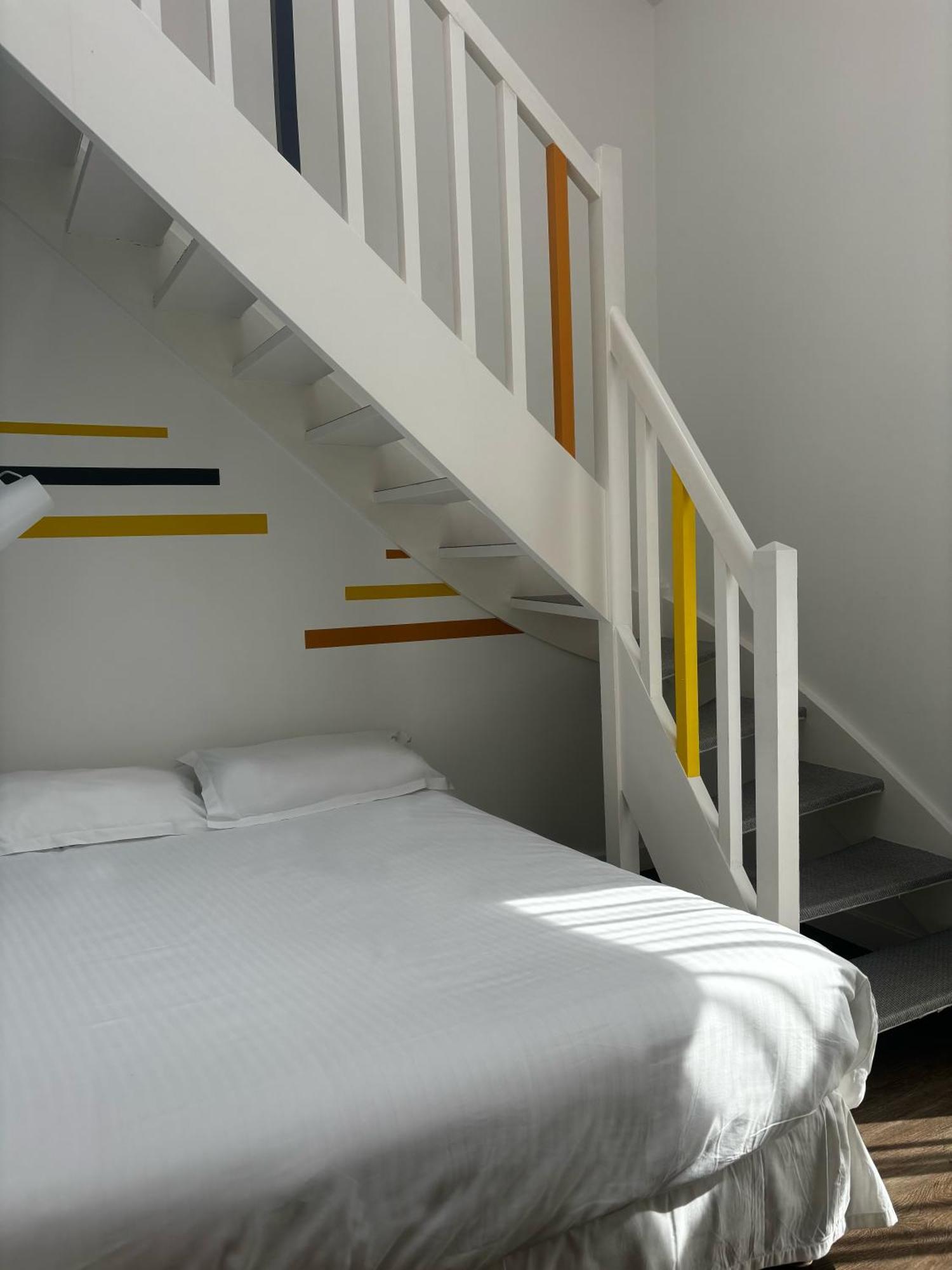 Logis Domaine Du Moulin Cavier Hotell Avrillé Exteriör bild